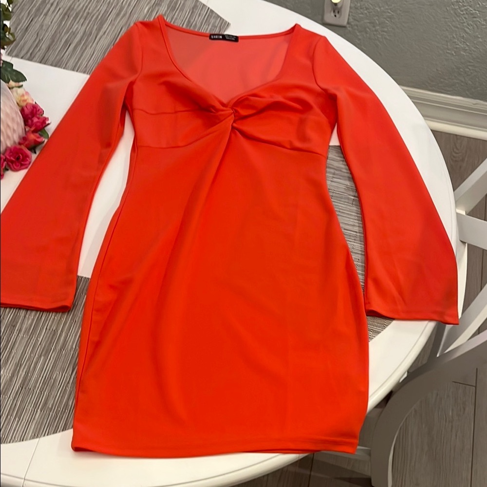 Elegant Red Long Sleeve Dress